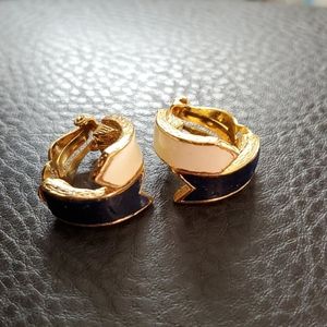 VTG david hill clip on hoop earrings